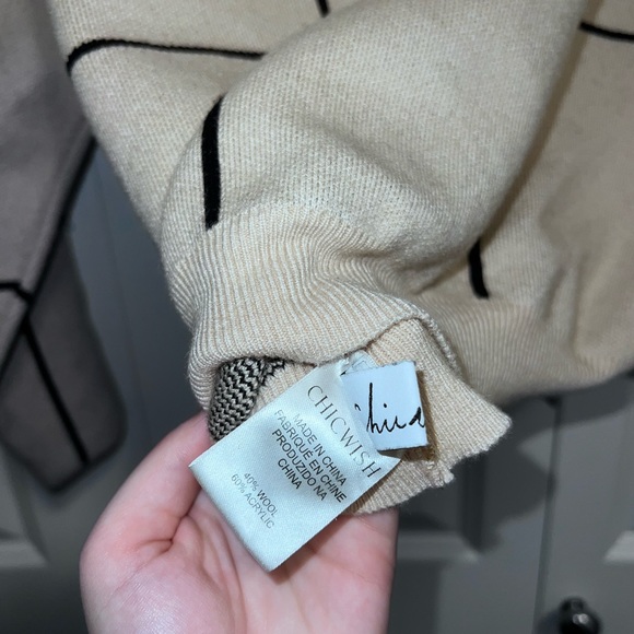 CHICWISH grid turtleneck sweater - Picture 2 of 3